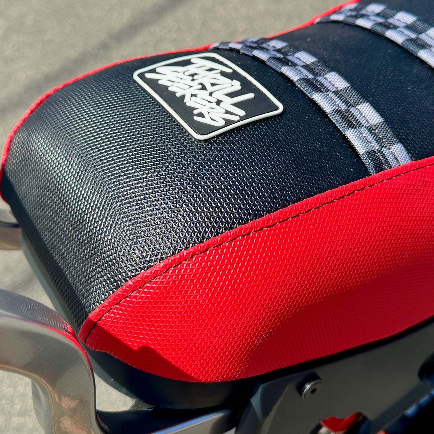 Thrill Seekers Red Racer Saddle