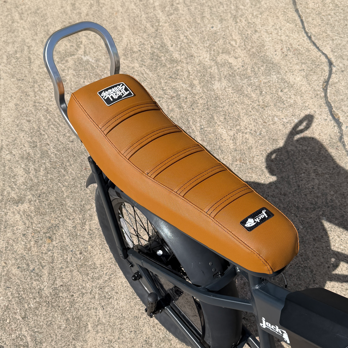Thrill Seekers Caramel Saddle