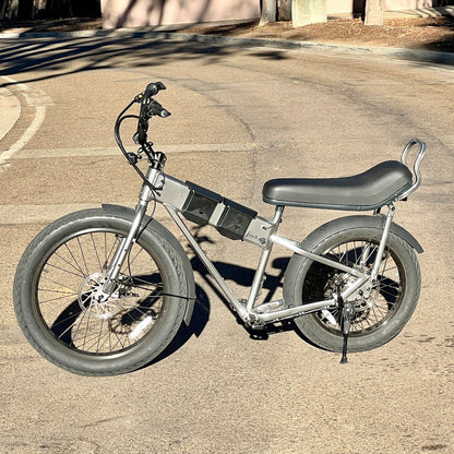 Sissy Bar Kit for MG Doble